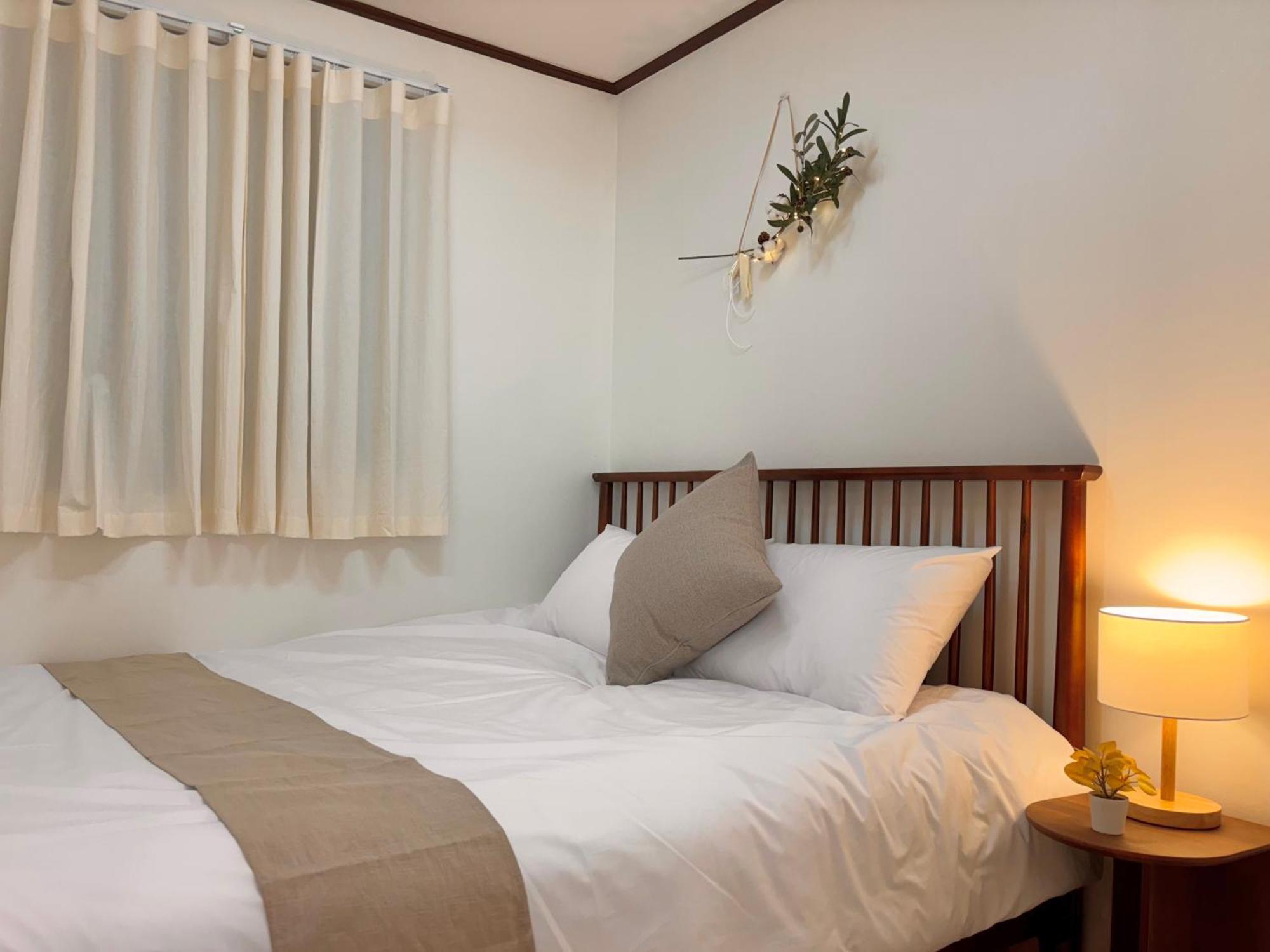 Bbo Stay, #airportbus #subway Line2 #sillimstation #uptoguests #3rooms4beds Apartment Seoul