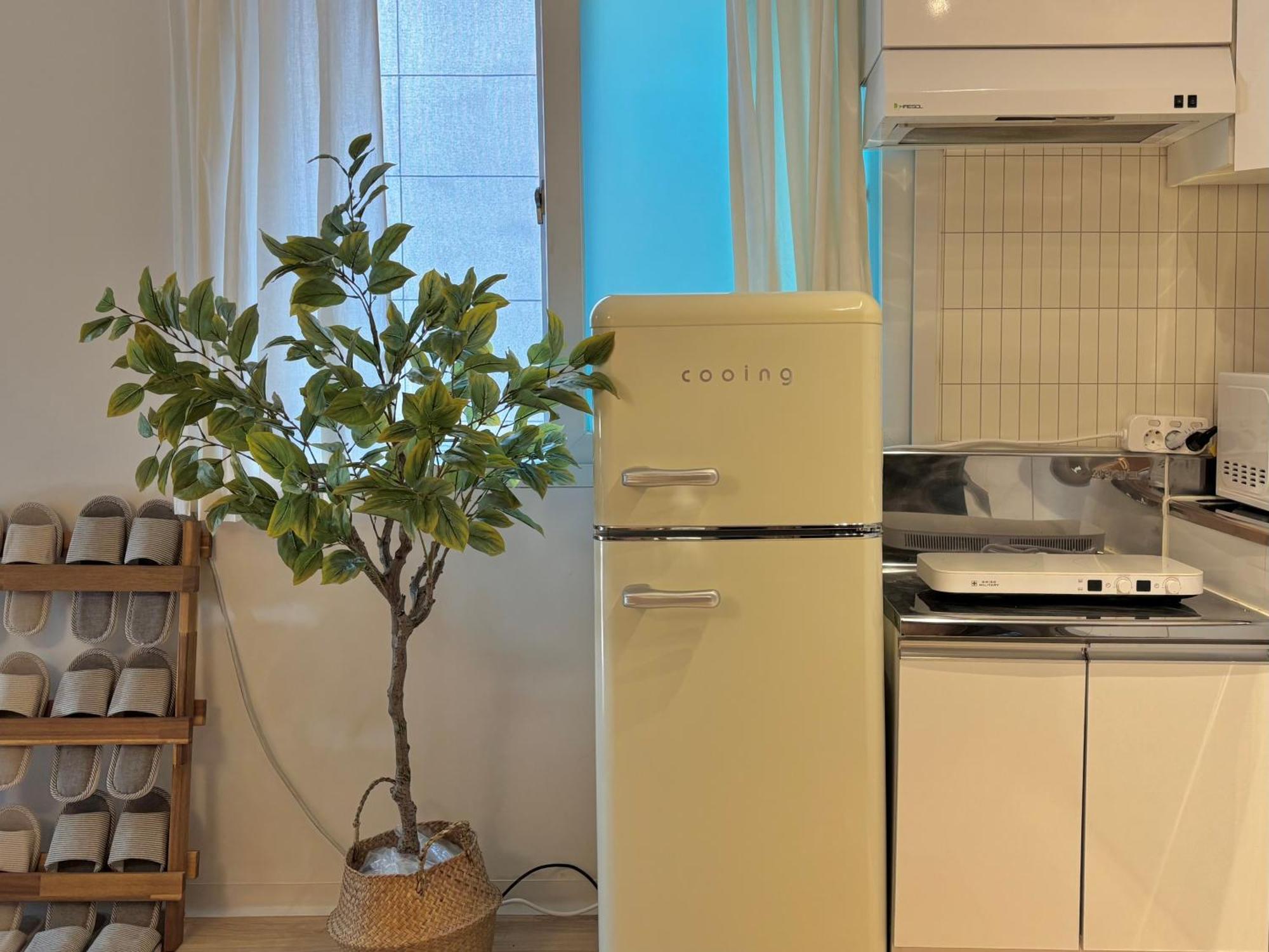 Bbo Stay, #airportbus #subway Line2 #sillimstation #uptoguests #3rooms4beds Apartment *
